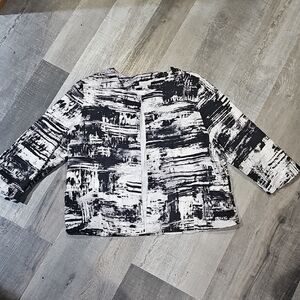 Chico's Black & White Brushstroke Open-Front Blazer